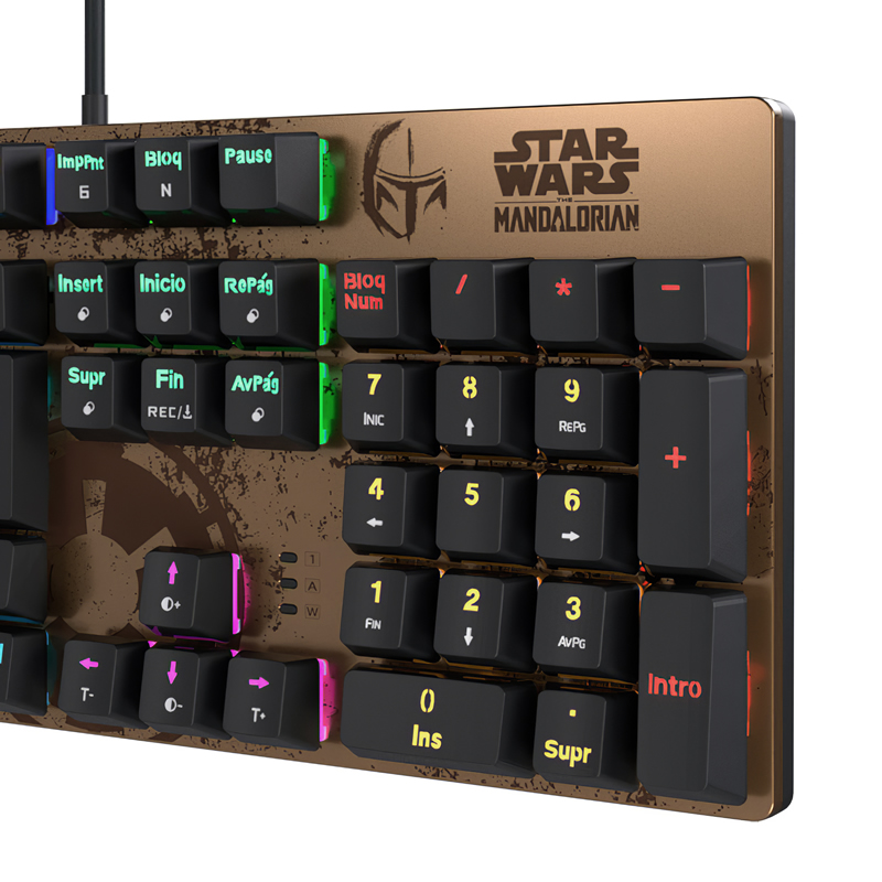 Primus Lanza En Colombia El Kit Gamer The Mandalorian Con Teclado